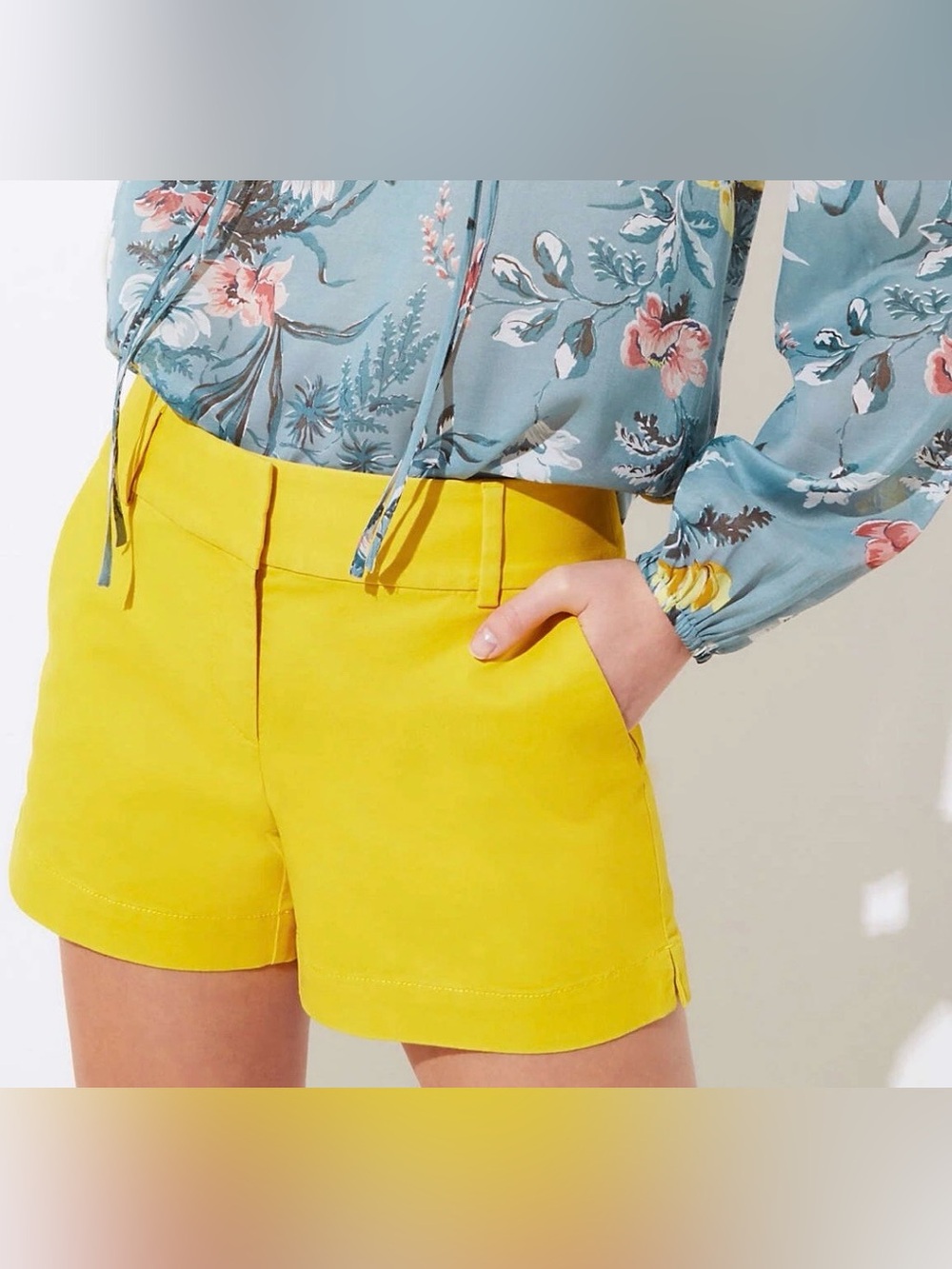 Ann Taylor Loft Riviera Women’s Size 8 Bright Yellow Flat Front 4” Inseam Shorts